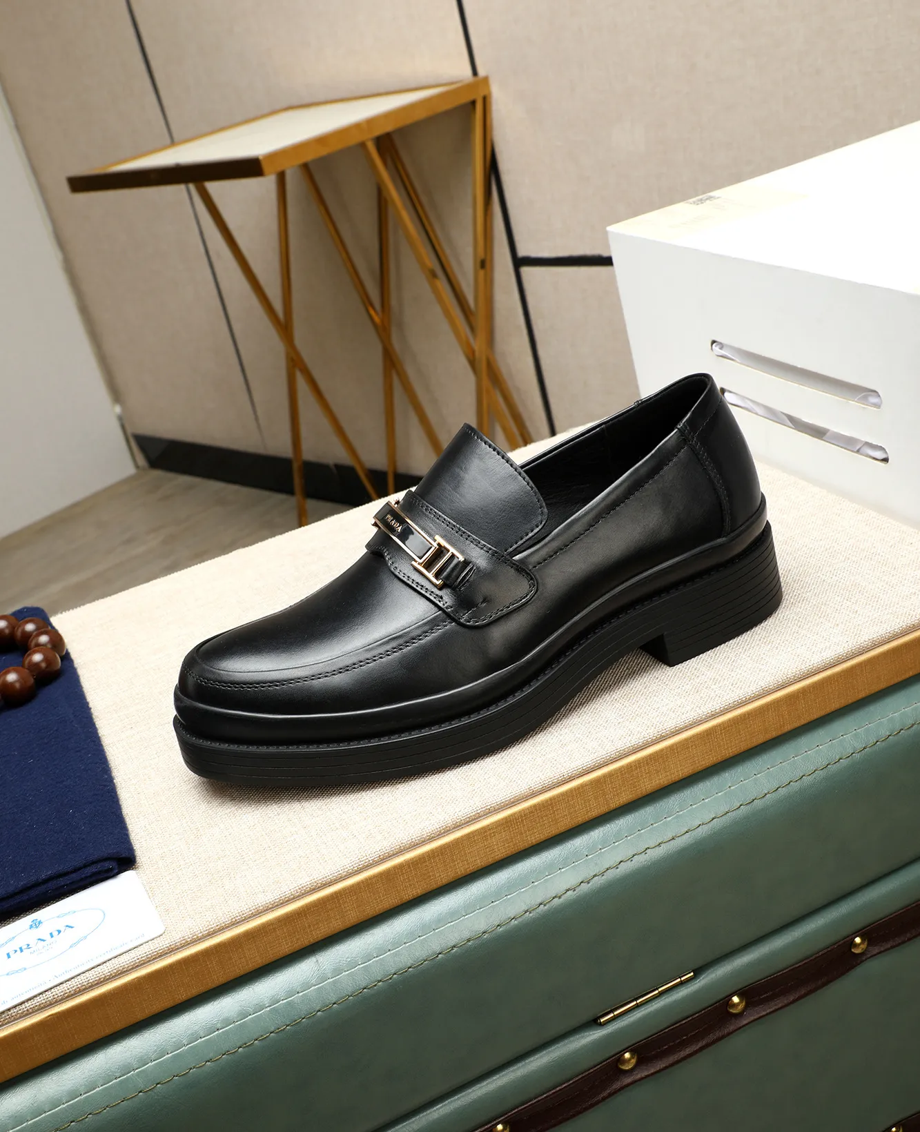 Men's men's shoes 💰540 (water-dyed cow leather) 📛📛PRADA high-end counter's latest formal business leather shoes 👔original and highest quality! Imported from Italy 🇮🇹 first-layer calfskin fabric ➕ cowhide lining Original outsole Formal size: 38➖44 (45 customized)